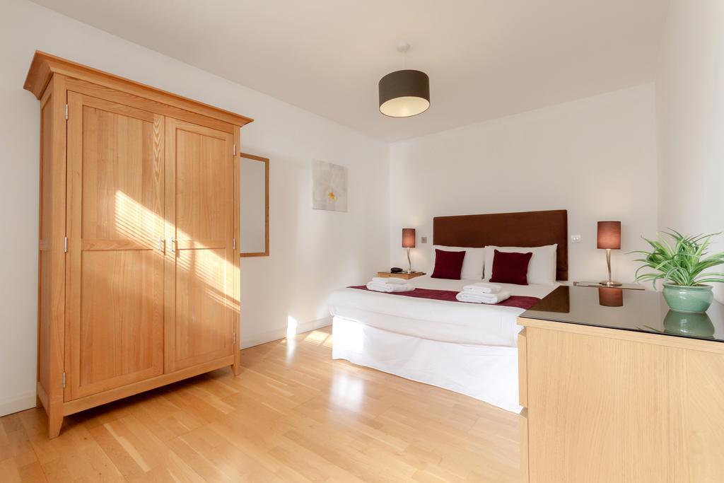 Roomspace Serviced Apartments - Groveland Court ロンドン 部屋 写真